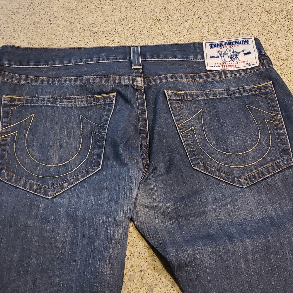 Men's straight leg True Religion jeans
